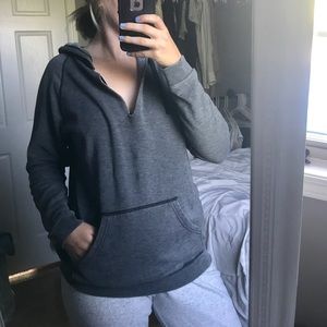 VICTORIAS SECRET PULL OVER HOODIE